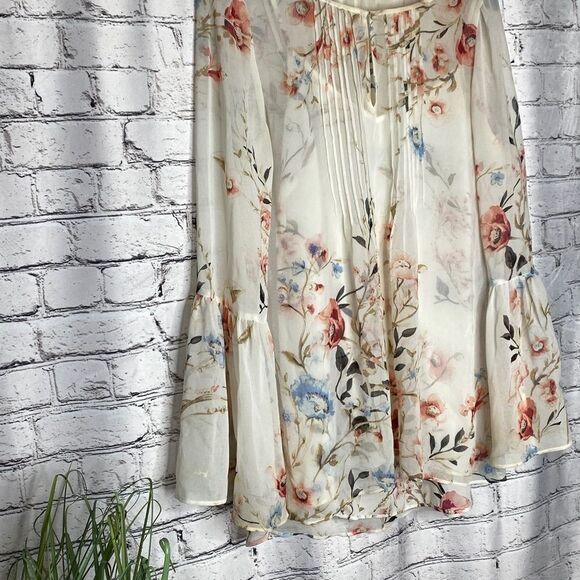 White House Black Market White & Pink Floral Print Mimosa Flutter Sleeve Chiffon - Picture 7 of 16